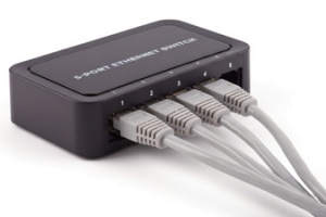 shiverpeaks Netzwerk-Switch, 5-fach, 100M, schwarz