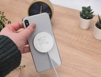 DIGITUS Induktions-Ladegerät, magnetisch, 15 Watt, weiß